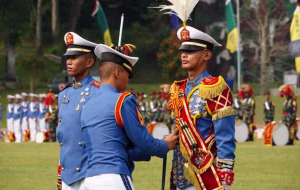 Jasa Foto Wisuda Jurusan AKMIL