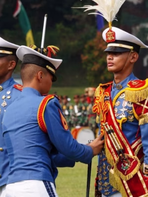 Jasa Foto Wisuda Jurusan AKMIL