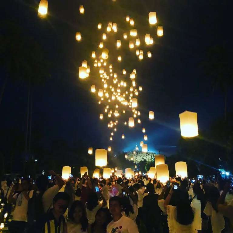 Tiket Lampion Waisak Borobudur