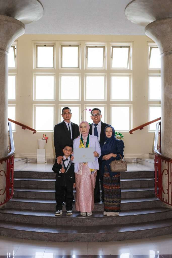 Cara Pesan Foto Graduation Jogja yang Mudah dan Lengkap